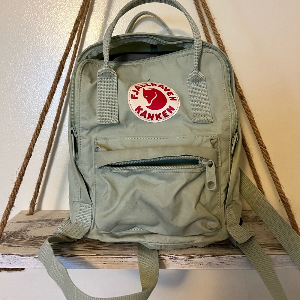 Fjallraven Kanken Mini Backpack